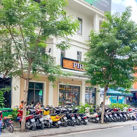 Ihome Furnished Apartments In Orchard Garden Building With Free Gym & Pool, Airport Pick-Up Service